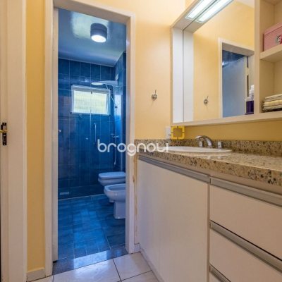 Cobertura com 297m², 5 quartos (sendo 3 suítes), 2 garagens, no bairro Canasvieiras em Florianópolis