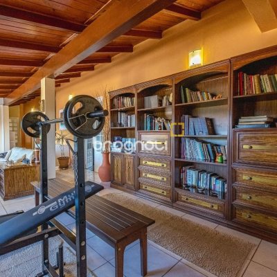Cobertura com 297m², 5 quartos (sendo 3 suítes), 2 garagens, no bairro Canasvieiras em Florianópolis