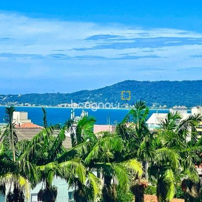 Cobertura com 297m², 5 quartos (sendo 3 suítes), 2 garagens, no bairro Canasvieiras em Florianópolis