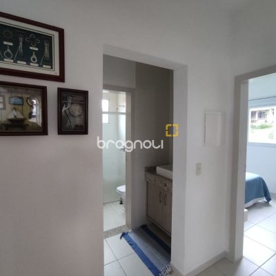 Apartamento com 141m², 3 quartos (sendo 1 suíte), 2 garagens, no bairro Canasvieiras em Florianópolis