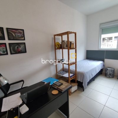 Apartamento com 141m², 3 quartos (sendo 1 suíte), 2 garagens, no bairro Canasvieiras em Florianópolis