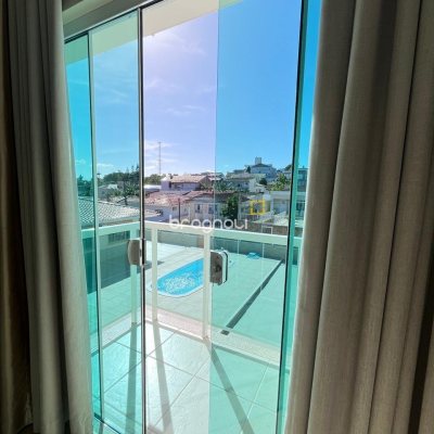 Casa com 325m², 3 quartos, 4 garagens, no bairro Jardim Cidade de Florianópolis em São José