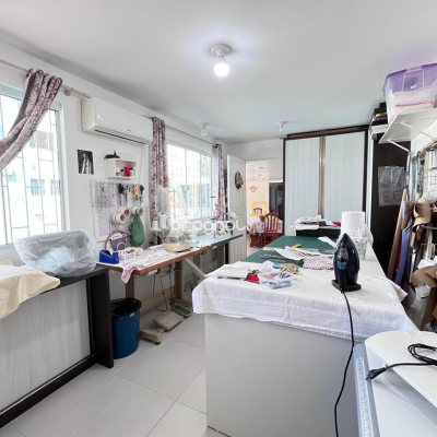 Casa com 325m², 3 quartos, 4 garagens, no bairro Jardim Cidade de Florianópolis em São José
