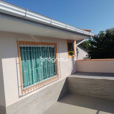 Casa com 325m², 3 quartos, 4 garagens, no bairro Jardim Cidade de Florianópolis em São José