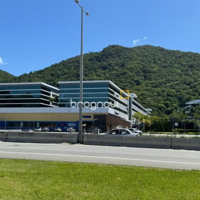 Terreno com 450m², no bairro Saco Grande em Florianópolis