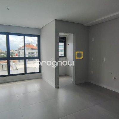 Apartamento com 71m², 2 quartos (sendo 1 suíte), 2 garagens, no bairro Coqueiros em Florianópolis