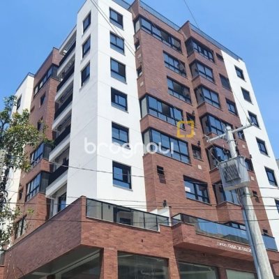 Apartamento com 90m², 3 quartos (sendo 1 suíte), 2 garagens, no bairro Coqueiros em Florianópolis