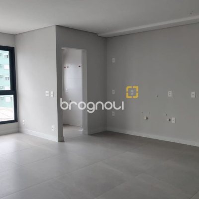 Apartamento com 86m², 3 quartos (sendo 2 suítes), 2 garagens, no bairro Coqueiros em Florianópolis