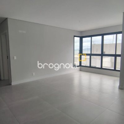 Apartamento com 86m², 3 quartos (sendo 2 suítes), 2 garagens, no bairro Coqueiros em Florianópolis