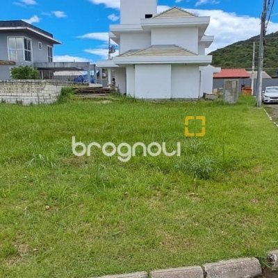 Terreno com 362m², no bairro Vargem Grande em Florianópolis