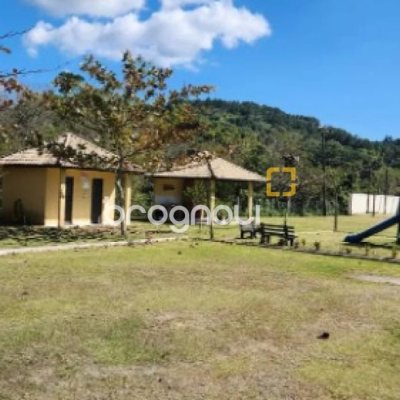 Terreno com 362m², no bairro Vargem Grande em Florianópolis