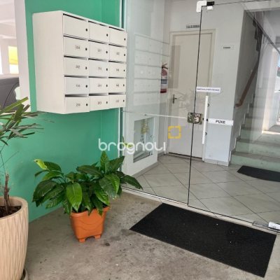 Apartamento com 58m², 2 quartos, 1 garagem, no bairro Ipiranga em São José