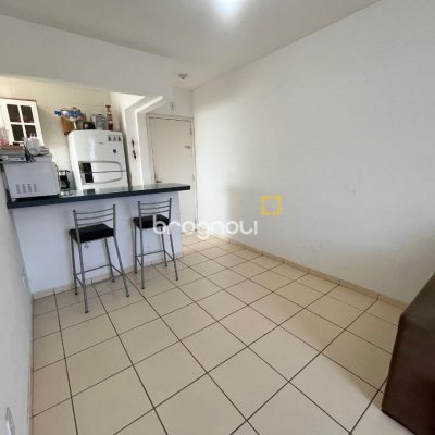 Apartamento com 58m², 2 quartos, 1 garagem, no bairro Ipiranga em São José