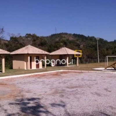 Terreno com 371m², no bairro Vargem Grande em Florianópolis
