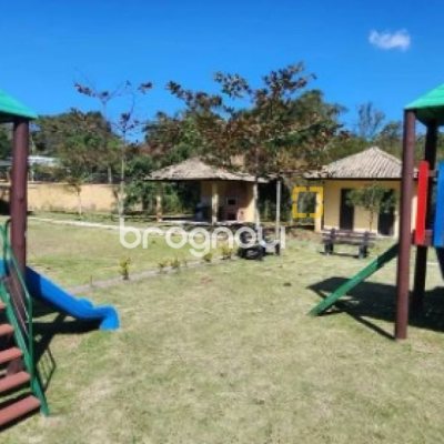 Terreno com 371m², no bairro Vargem Grande em Florianópolis