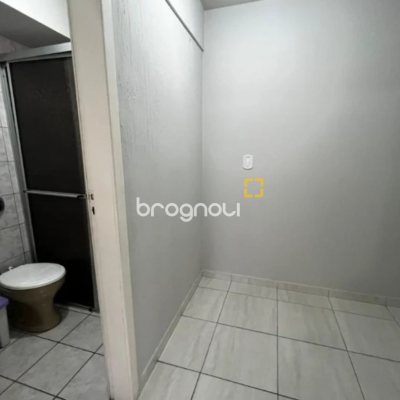 Casa com 240m², 4 quartos (sendo 1 suíte), 2 garagens, no bairro Ponte do Imaruim em Palhoça