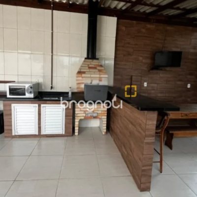 Casa com 240m², 4 quartos (sendo 1 suíte), 2 garagens, no bairro Ponte do Imaruim em Palhoça