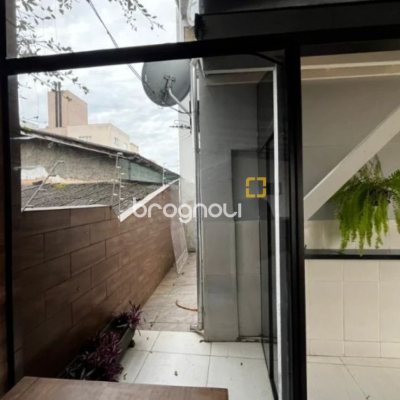 Casa com 240m², 4 quartos (sendo 1 suíte), 2 garagens, no bairro Ponte do Imaruim em Palhoça