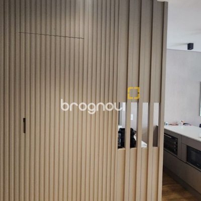 Sala com 42m², 2 garagens, no bairro Itacorubi em Florianópolis