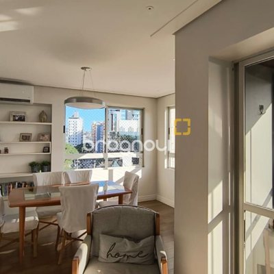 Apartamento com 142m², 3 quartos (sendo 1 suíte), 2 garagens, no bairro Centro em Florianópolis