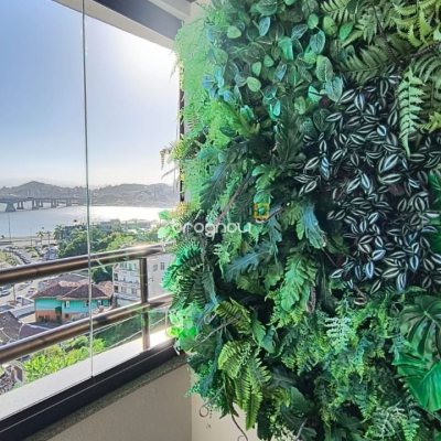 Apartamento com 142m², 3 quartos (sendo 1 suíte), 2 garagens, no bairro Centro em Florianópolis