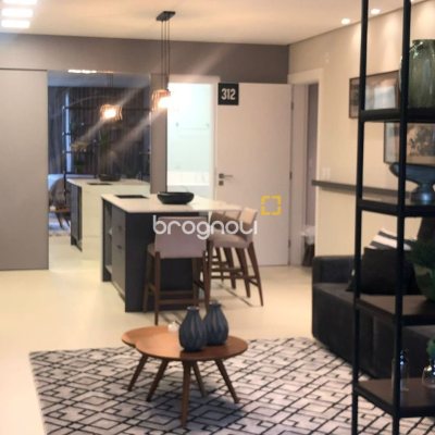 Apartamento com 61m², 1 quarto, 1 garagem, no bairro Centro em Florianópolis