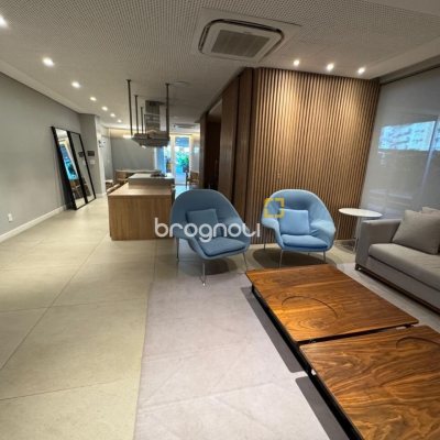 Apartamento com 61m², 1 quarto, 1 garagem, no bairro Centro em Florianópolis