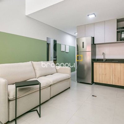 Apartamento com 33m², 1 quarto, 2 garagens, no bairro Canasvieiras em Florianópolis