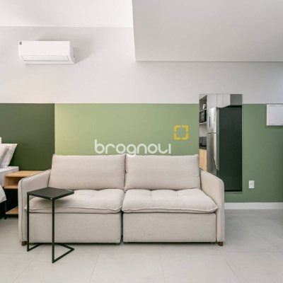 Apartamento com 33m², 1 quarto, 2 garagens, no bairro Canasvieiras em Florianópolis