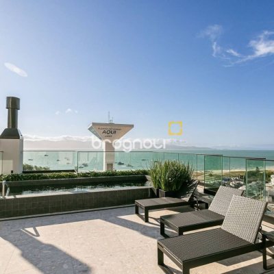 Apartamento com 33m², 1 quarto, 2 garagens, no bairro Canasvieiras em Florianópolis