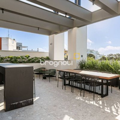 Apartamento com 33m², 1 quarto, 2 garagens, no bairro Canasvieiras em Florianópolis