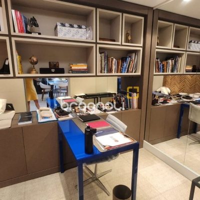Apartamento com 170m², 3 quartos (sendo 3 suítes), 2 garagens, no bairro Beira Mar Norte em Florianópolis