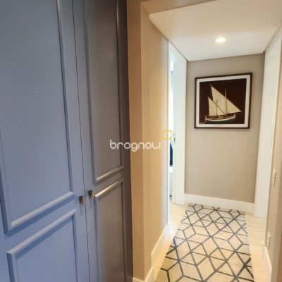 Apartamento com 170m², 3 quartos (sendo 3 suítes), 2 garagens, no bairro Beira Mar Norte em Florianópolis
