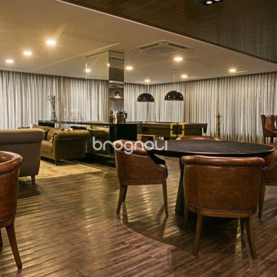 Apartamento com 170m², 3 quartos (sendo 3 suítes), 2 garagens, no bairro Beira Mar Norte em Florianópolis