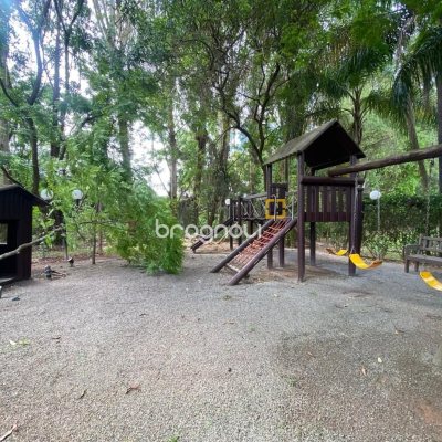 Apartamento com 79m², 2 quartos (sendo 1 suíte), 1 garagem, no bairro Itacorubi em Florianópolis