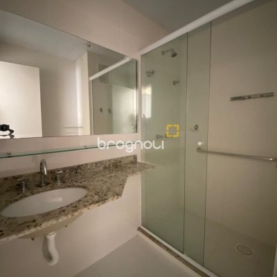 Apartamento com 79m², 2 quartos (sendo 1 suíte), 1 garagem, no bairro Itacorubi em Florianópolis