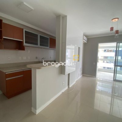 Apartamento com 79m², 2 quartos (sendo 1 suíte), 1 garagem, no bairro Itacorubi em Florianópolis
