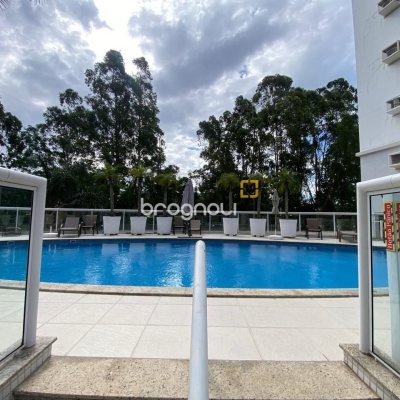 Apartamento com 79m², 2 quartos (sendo 1 suíte), 1 garagem, no bairro Itacorubi em Florianópolis