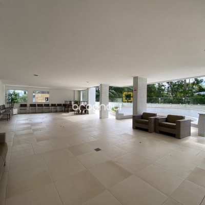 Apartamento com 79m², 2 quartos (sendo 1 suíte), 1 garagem, no bairro Itacorubi em Florianópolis