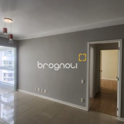 Apartamento com 79m², 2 quartos (sendo 1 suíte), 1 garagem, no bairro Itacorubi em Florianópolis