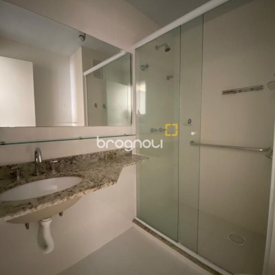 Apartamento com 79m², 2 quartos (sendo 1 suíte), 1 garagem, no bairro Itacorubi em Florianópolis