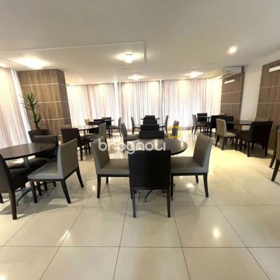 Apartamento com 79m², 2 quartos (sendo 1 suíte), 1 garagem, no bairro Itacorubi em Florianópolis