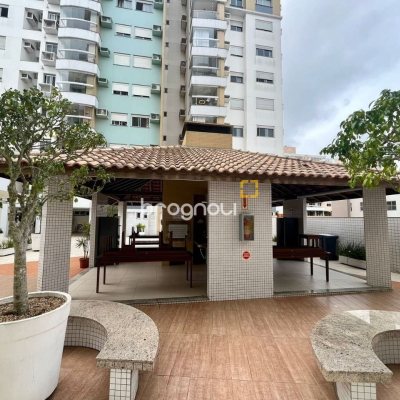 Apartamento com 79m², 2 quartos (sendo 1 suíte), 1 garagem, no bairro Itacorubi em Florianópolis