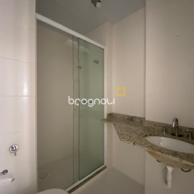 Apartamento com 79m², 2 quartos (sendo 1 suíte), 1 garagem, no bairro Itacorubi em Florianópolis