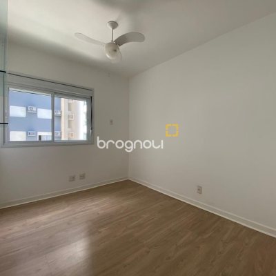 Apartamento com 79m², 2 quartos (sendo 1 suíte), 1 garagem, no bairro Itacorubi em Florianópolis