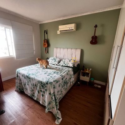 Apartamento com 108m², 3 quartos (sendo 2 suítes), 1 garagem, no bairro Ponta de Baixo em São José