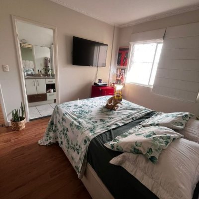 Apartamento com 108m², 3 quartos (sendo 2 suítes), 1 garagem, no bairro Ponta de Baixo em São José