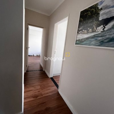 Apartamento com 108m², 3 quartos (sendo 2 suítes), 1 garagem, no bairro Ponta de Baixo em São José