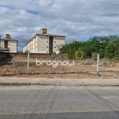 Terreno com 717m², no bairro Barra do Aririú em Palhoça