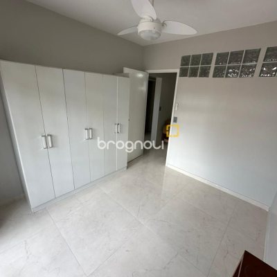 Apartamento com 69m², 3 quartos, 1 garagem, no bairro Carvoeira em Florianópolis